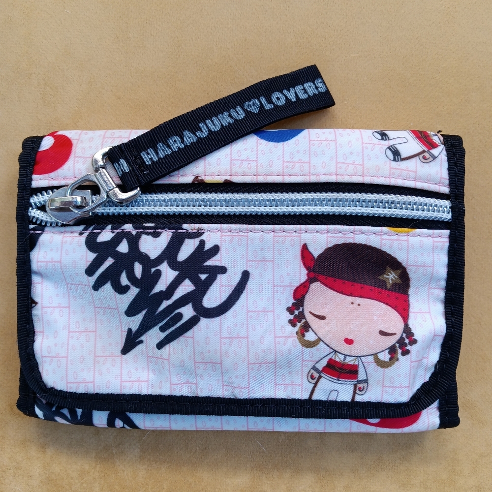 Harajuku trifold wallet
